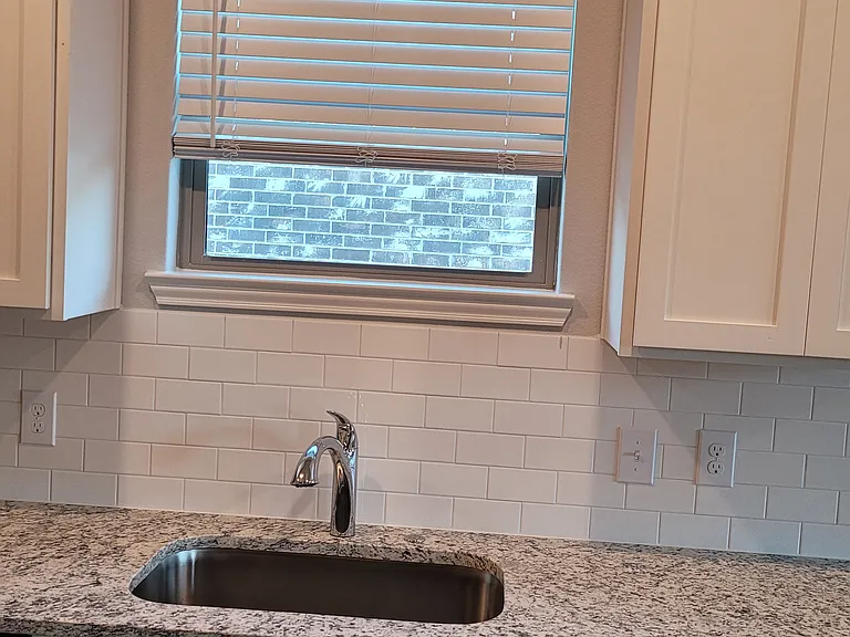 313 Zimmet Dr — Photo 9