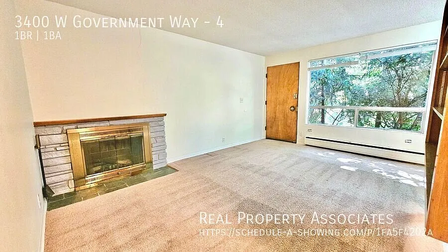 Cozy 1-Bedroom A Walk Away From Discovery Park! **Yard Space and Parking Space Included — Photo 4