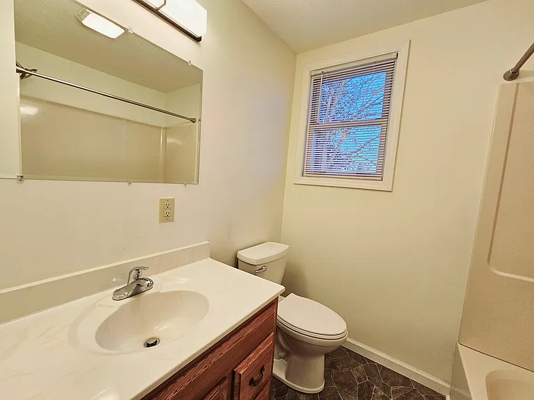 701 W High St #1/2 — Photo 20