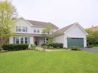 305 Camden Pl, Vernon Hills, IL