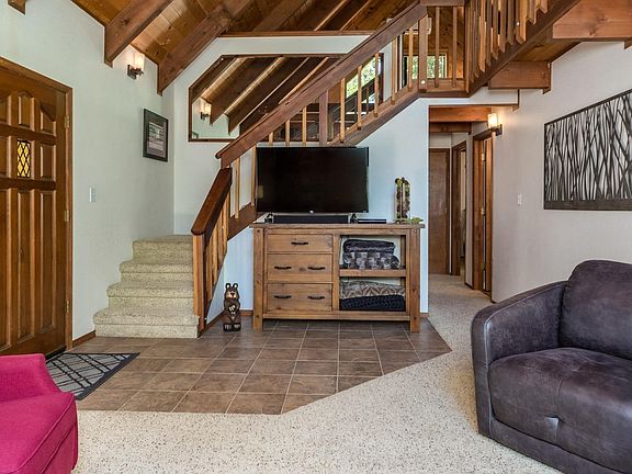 5th image of 2560 Chamonix Dr