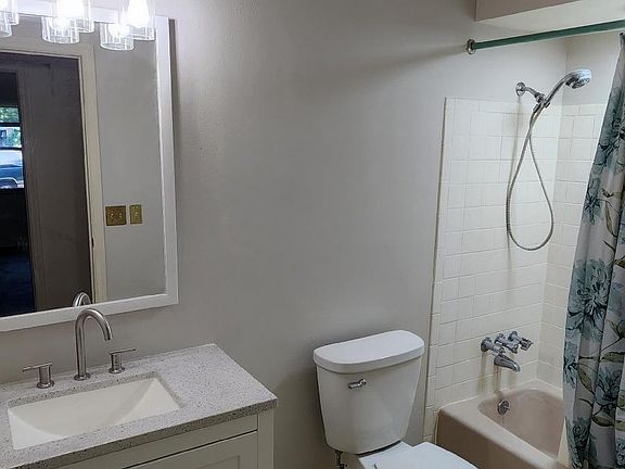 5th image of 7324 Dabel Ct