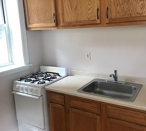 4th image of 15 Hodge Ave APT 12