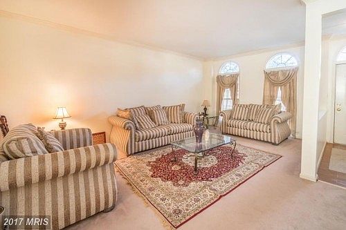 4th image of 6219 Walkers Croft Way