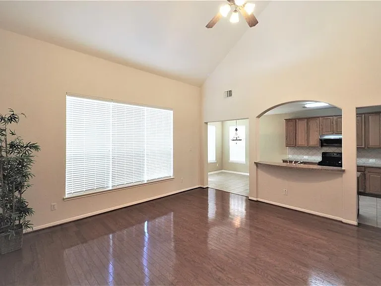 6110 Barkermist Ln — Photo 2