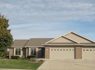 1229 Winchester Ave, Fond Du Lac, WI 54935