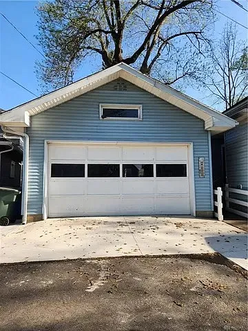 1644 S Main St — Photo 2