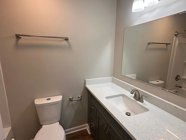 582 Countrytown Dr #MAIN — Photo 6