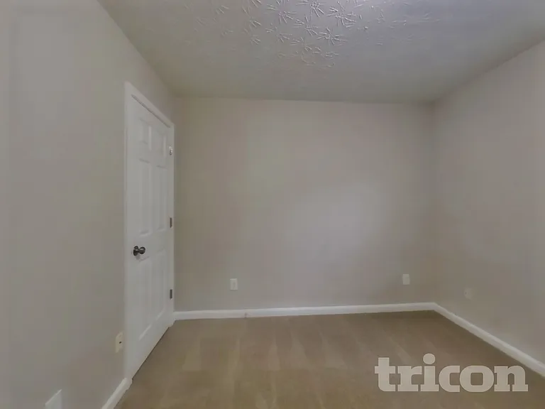 338 Shadowbrooke Cir — Photo 10
