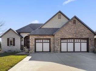3326 E Chattanooga Ct, Springfield, MO 65804