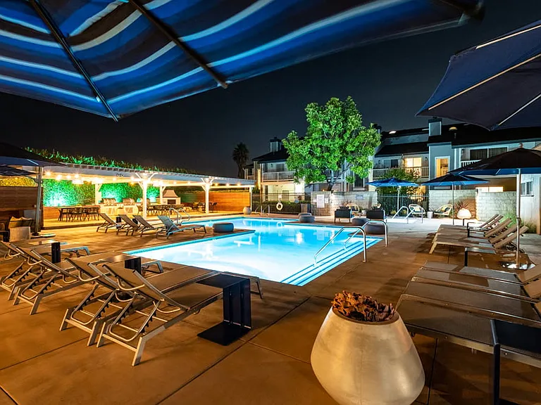 Aliso Creek Apartments — Photo 4