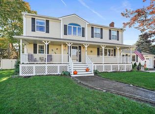 11 Cranmore Rd, Braintree, MA 02184