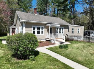 802 Round Top Rd, Burrillville, RI 02830