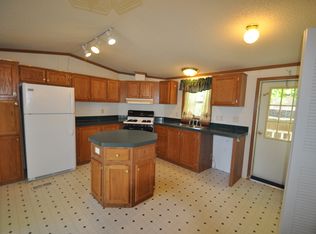 943 Elm St, Lomira, WI 53048