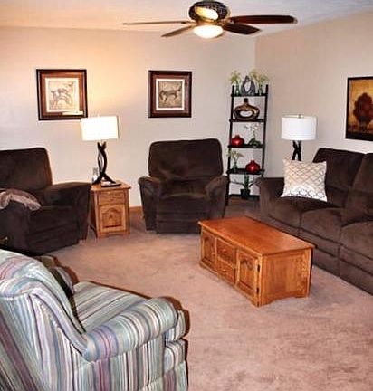 2nd image of 2339 Melrose Ln