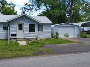 607 W Garfield St, Paris, IL 61944