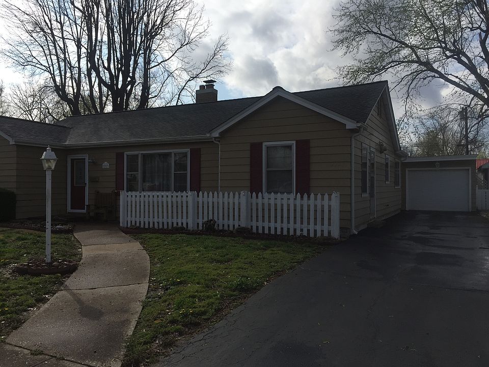 1st image of 2223 Dewey St
