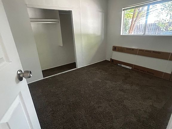 5th image of 443 N Santa Fe St