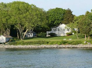 126 Highland Dr, Jamestown, RI 02835
