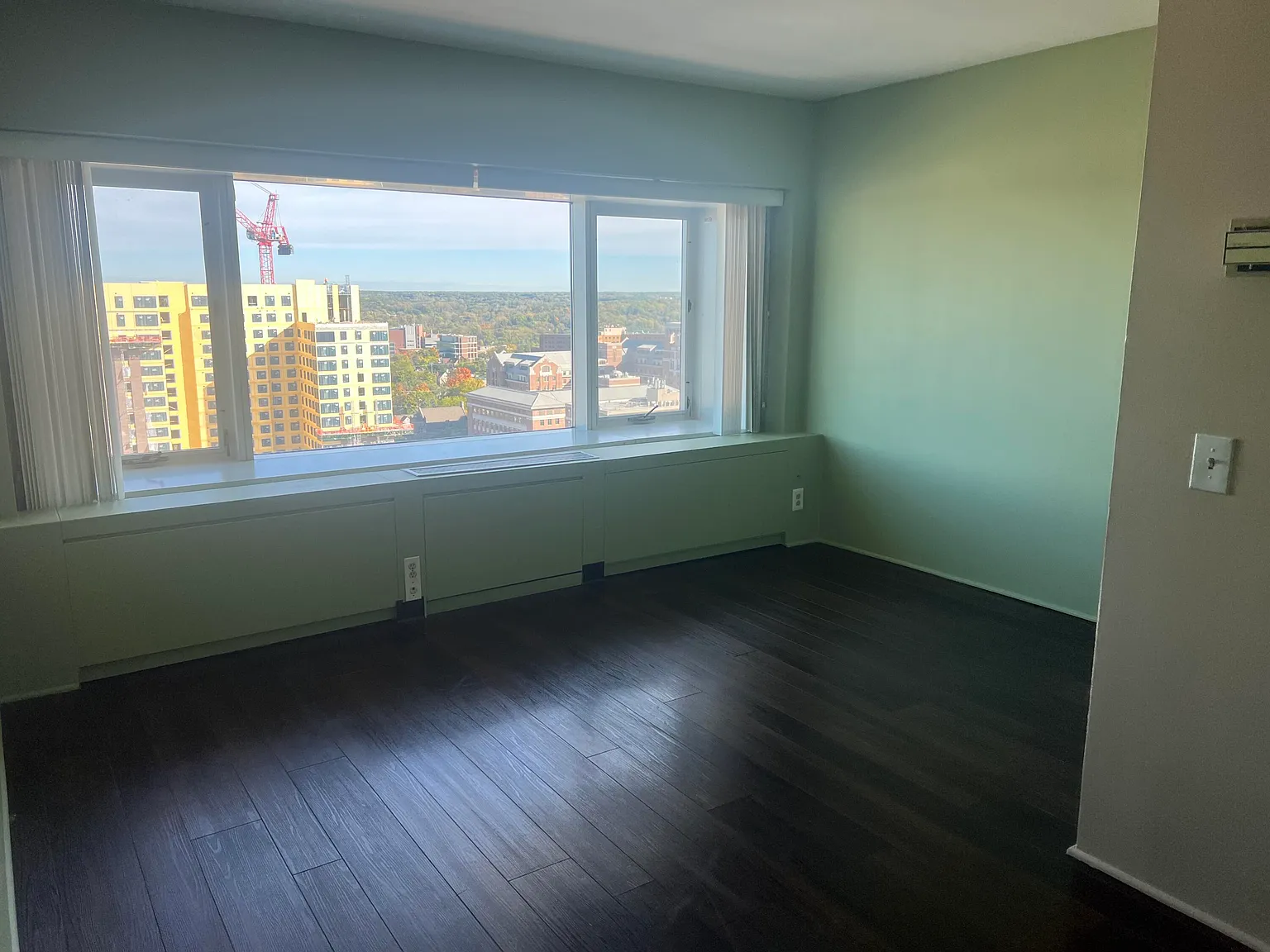1 bed, 1.5 bath, 430 sqft, $2,300 — Photo 2