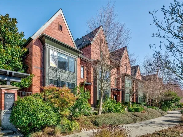 10465 NE 12th Pl Unit 103, Bellevue, WA 98004