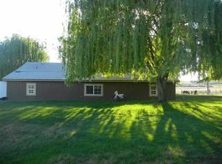 200 Tuck Rd, Eltopia, WA 99330