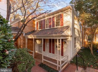 4939 Crescent St #C18, Bethesda, MD 20816