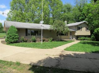 1337 Koons Rd, North Canton, OH 44720