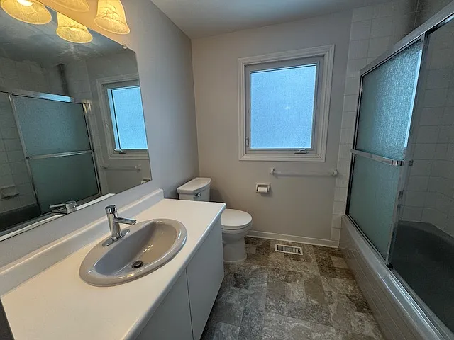 536 Thorndale Dr — Photo 28
