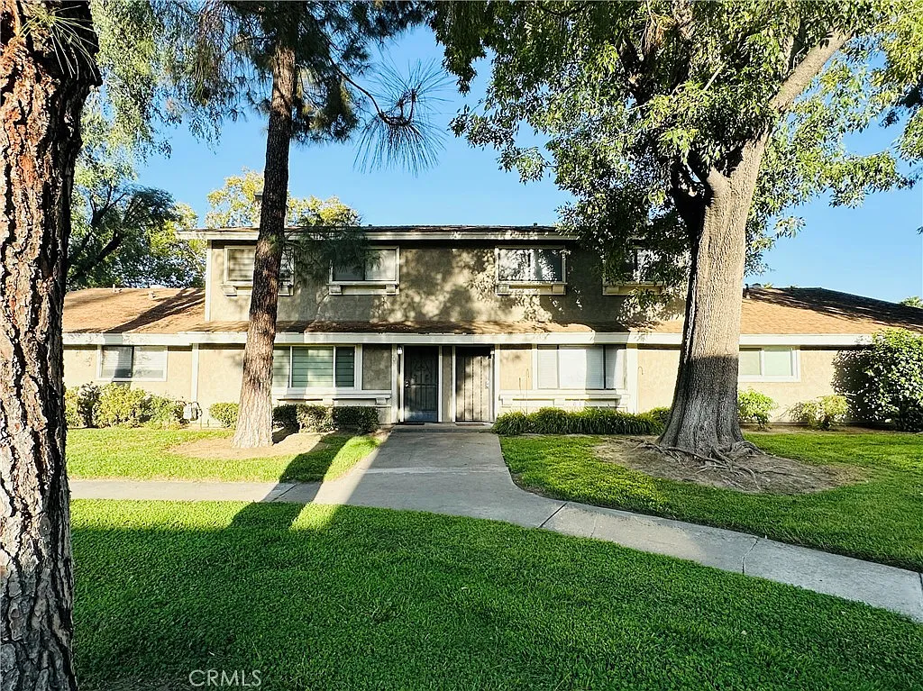 3 bed, 2.5 bath, 1444 sqft, $2,700 — Photo 1