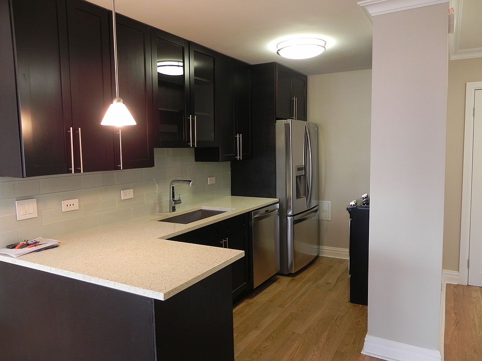 1st image of 310 Greenwich St APT 23c