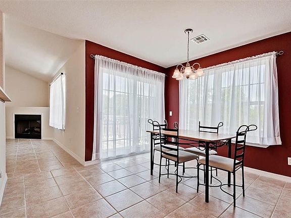 5th image of 26 Olmsted Cir