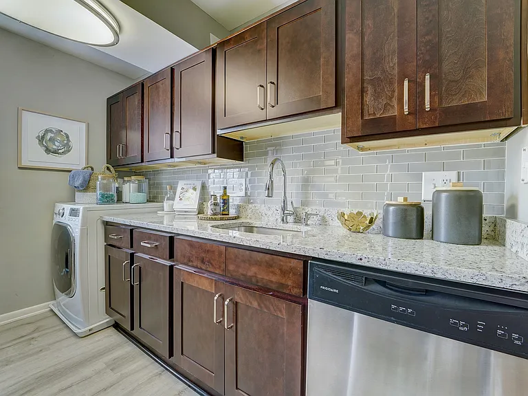 ReNew White Marsh — Photo 9