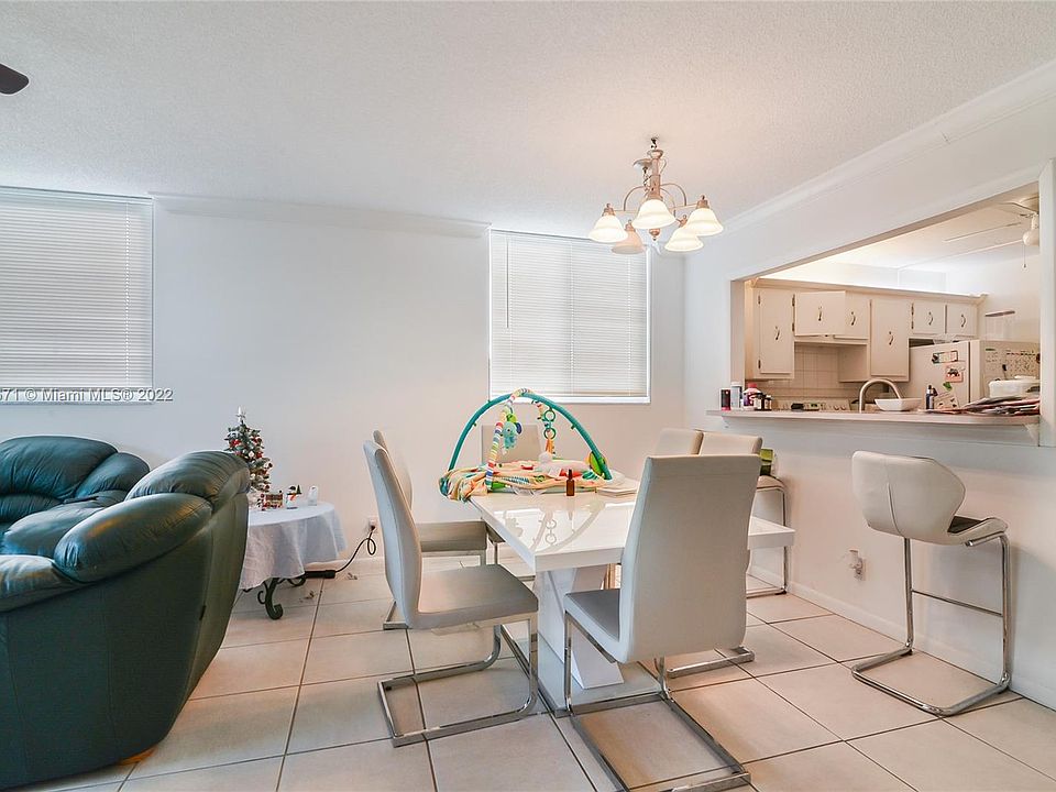 Polynesian Gardens Condominiums Apartment Rentals Fort Lauderdale, FL