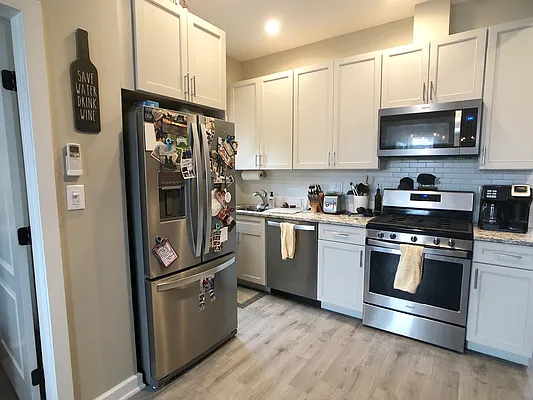 Rented by NY Space Finders Inc. | media 3