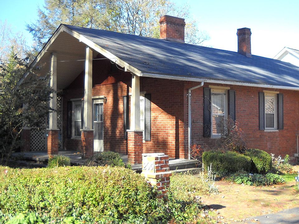1st image of 205 Prospect Ln
