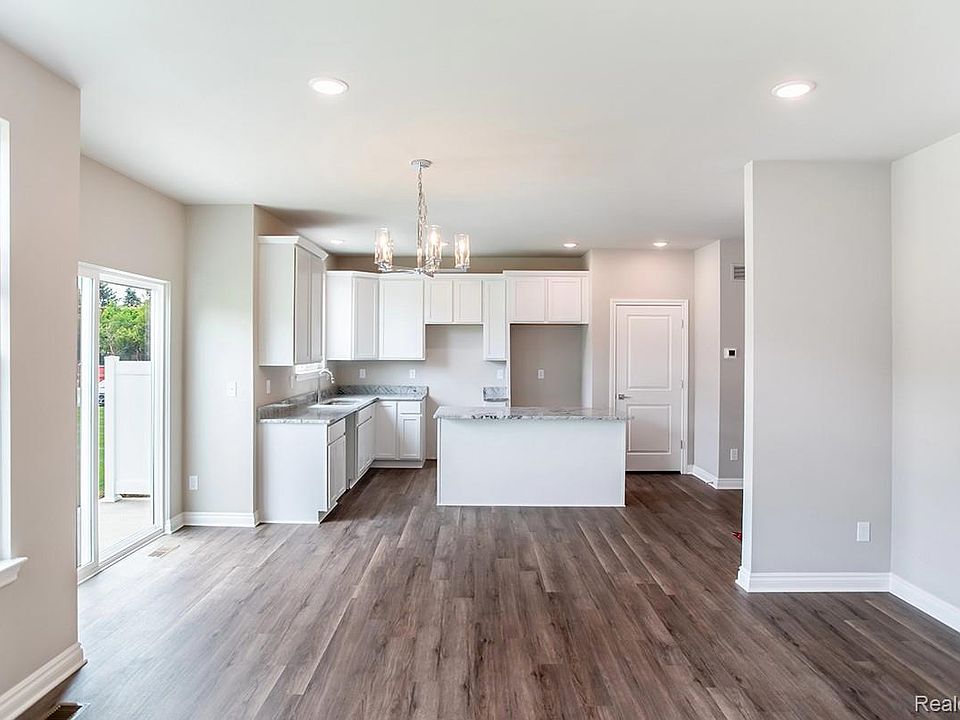 16 Grandview Cir #56, photo 12
