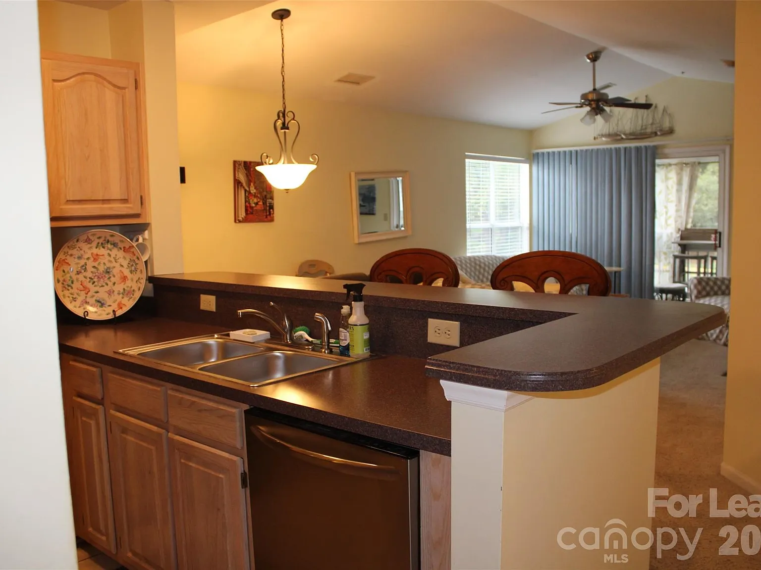 Tennis Villas — Photo 4