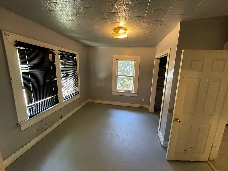 3224 Jackson St — Photo 12