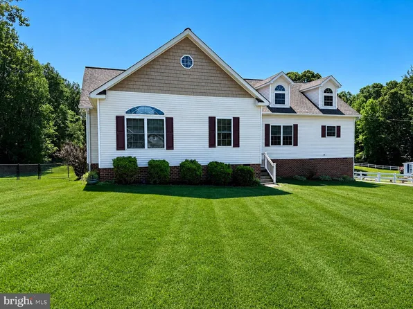 5 Perkins Ln, Stafford, VA 22554