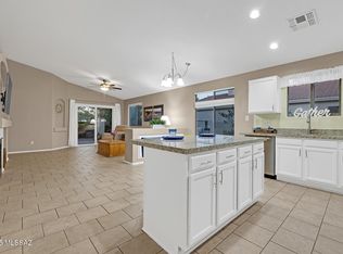 6928 W Sauceda Dr, Tucson, AZ 85743