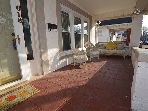 3rd image of 618 Bennighof Ave