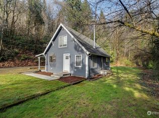 2011 Hazel Dell Rd, Castle Rock, WA 98611