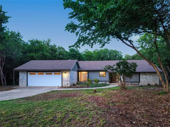 9404 Red Oak Ln, Edmond, OK 73034