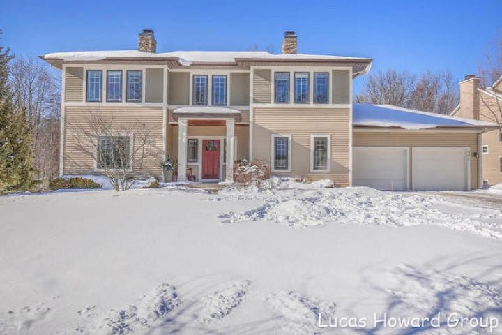 1st image of 477 Morraine Hill Dr SE