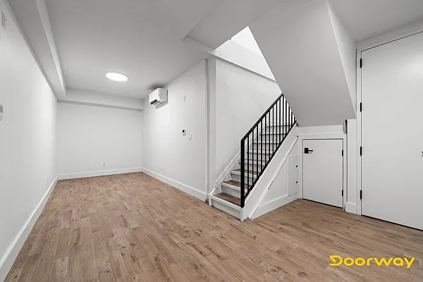 Rented by Doorway NYC, LLC | media 4