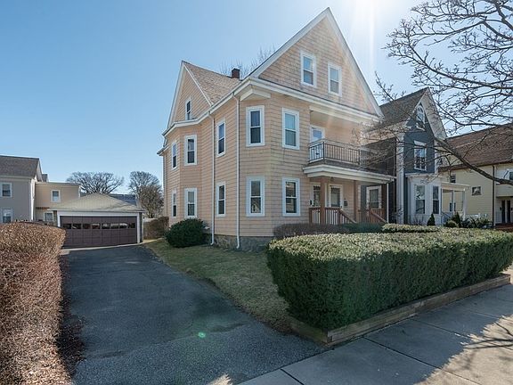 2nd image of 50-52 Brackenbury St