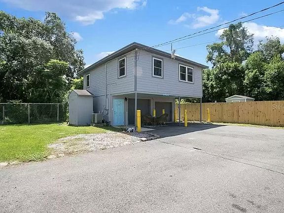 2nd image of 2603 Ives Ave