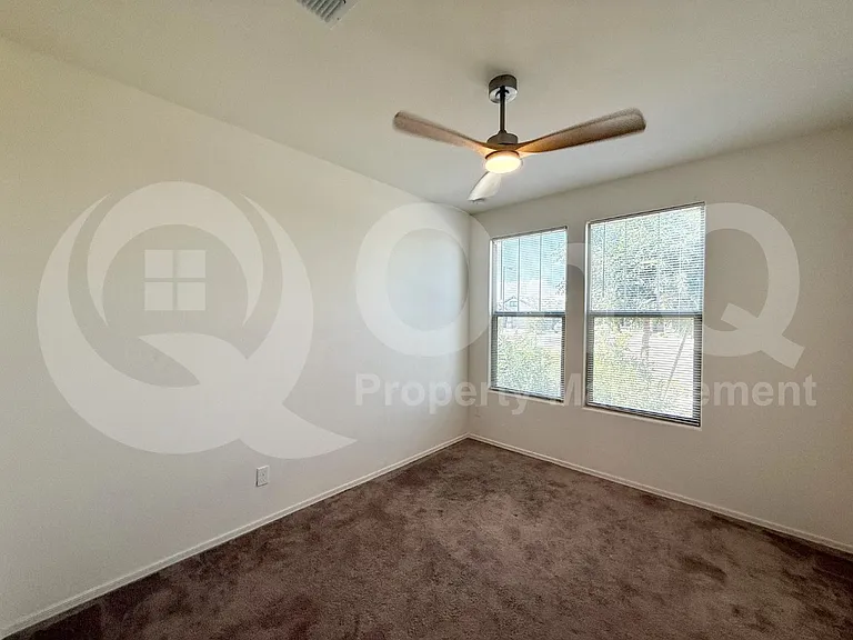 18797 W Becker Ct — Photo 13