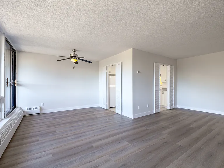 30 McEwen Ave — Photo 24